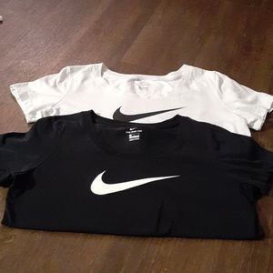 Nike womens tshirt bundle